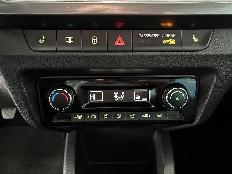 Škoda Fabia 1,2   TSI 81kW,SERVISKA,STYLE - fotka 21 z 28