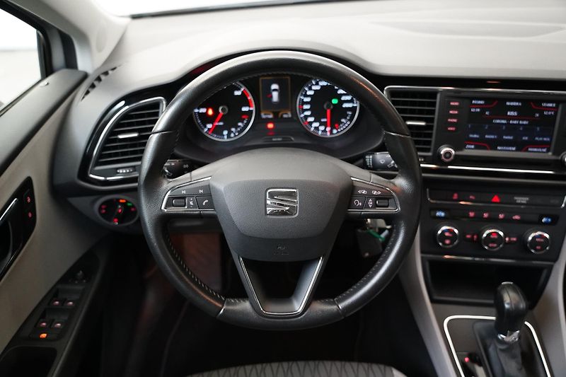 Seat Leon - fotka 18 z 25
