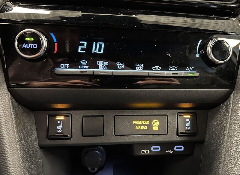Toyota Yaris Cross 1.5 Hybrid AT STYLE - fotka 7 z 16