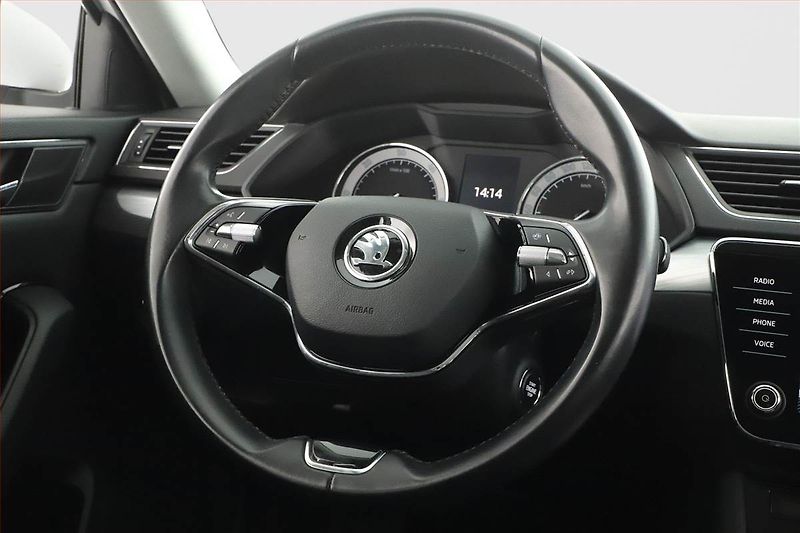 Škoda Superb (2021) 2.0 TDI - fotka 17 z 18