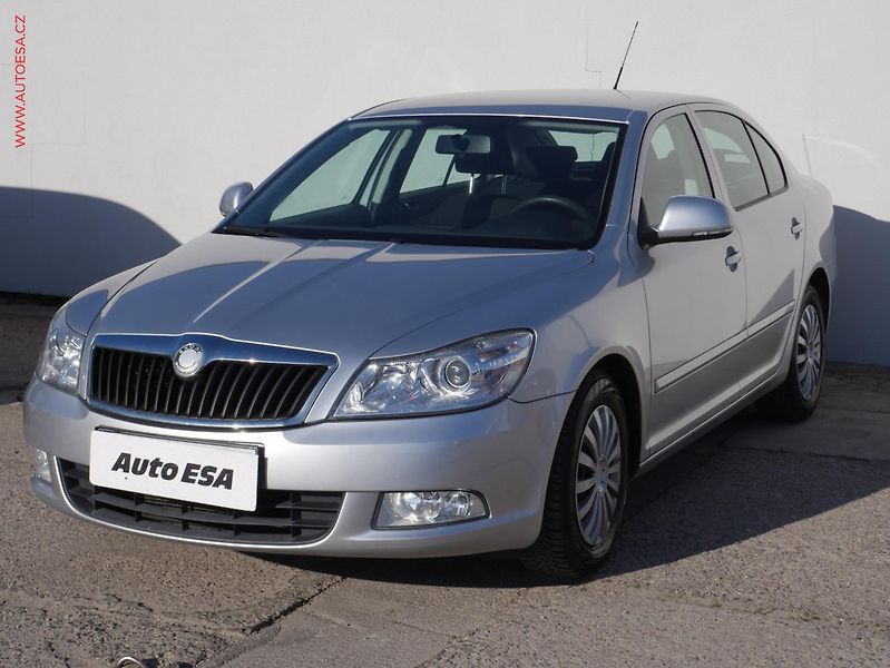 Škoda Octavia (2010) 1.4 TSI, Ambiente - fotka 3 z 16