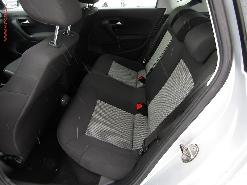 Volkswagen Polo (2011) 1.2i, AC - fotka 10 z 14