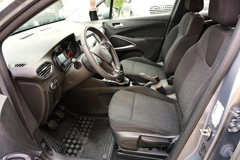 Opel Crossland X (2021) 1,2i 61 kW - fotka 23 z 43