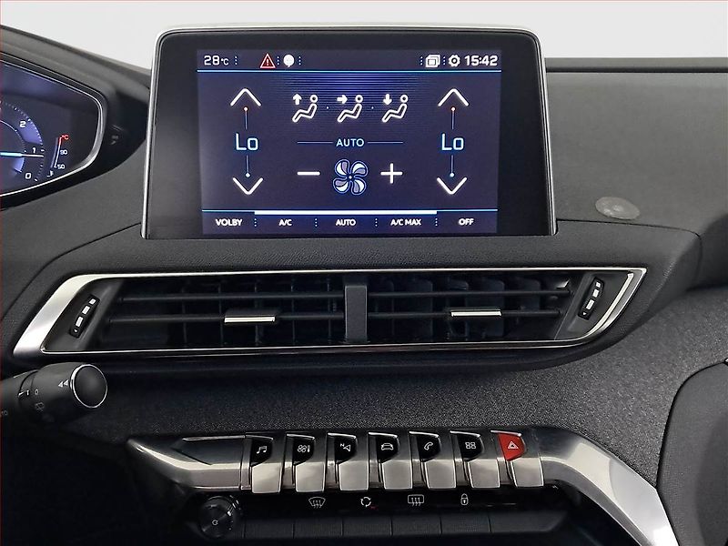 Peugeot 3008 (2018) 1.6 BlueHDi, Automat - fotka 12 z 18