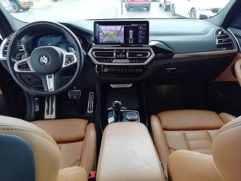 BMW X3 xDrive 30d M-Sport  210 kW - fotka 7 z 25