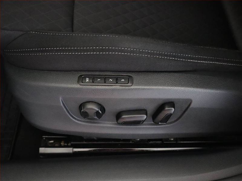 Škoda Superb (2016) Style 2.0 TDI, Automat, Navi - fotka 17 z 18