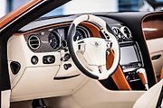 Bentley v Dubaji otevřelo svůj největší showroom.