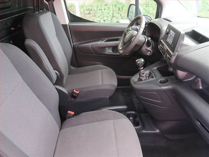 Opel Combo (2023) 1.5 CDTI, ČR, 1Maj, DPH - fotka 9 z 13