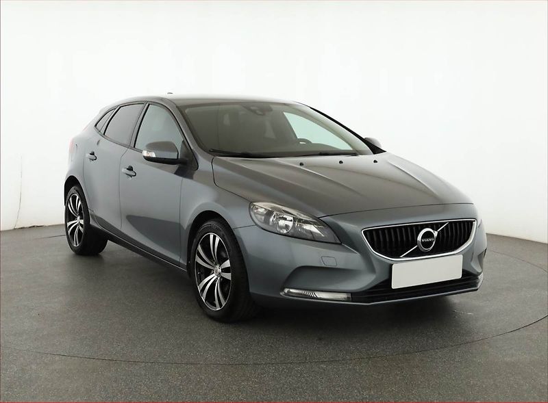 Volvo V40 (2017) 2.0 D2, Serv.kniha, Navi - fotografie inzerátu