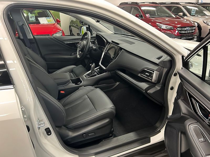 Subaru Outback (2025) 2.5 TOURING 2025 skladem | Zár - fotka 32 z 59