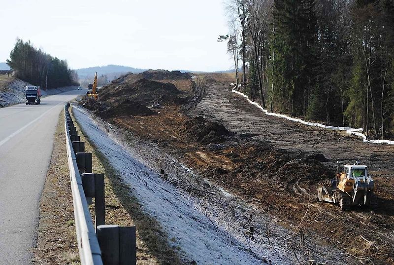 ŘSD staví u hranic s Rakouskem nejjižnější úsek dálnice D3, včetně mimoúrovňové křižovatky Dolní Dvořiště.