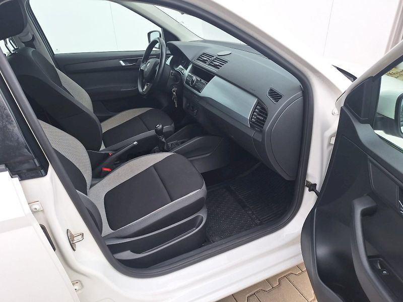 Škoda Fabia (2016) 1.2 TSI / 66kW / 5MP / Ambitio - fotka 14 z 30