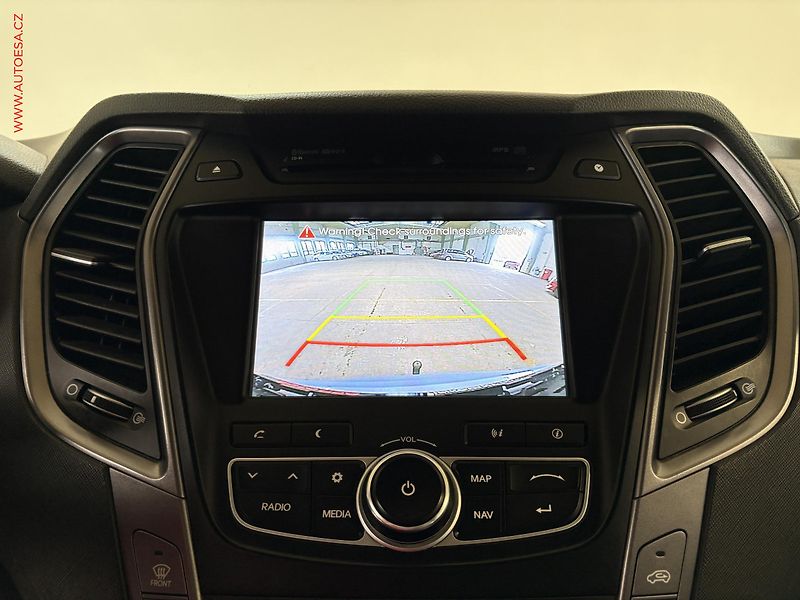 Hyundai Santa Fe (2014) 2.2 CRDi 4x4, Style, xenon - fotka 14 z 16