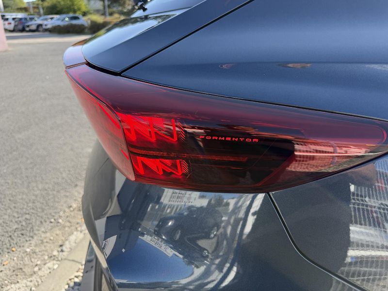 Cupra Formentor 1,5 eTSi/110kW - DSG - fotka 85 z 92