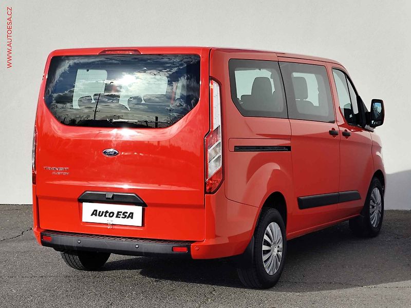 Ford Transit Custom (2023) 2.0TDCi 9míst, Trend, navi - fotka 4 z 25
