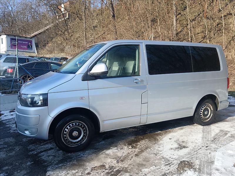 Volkswagen Multivan 2,0 TDi - fotka 5 z 25