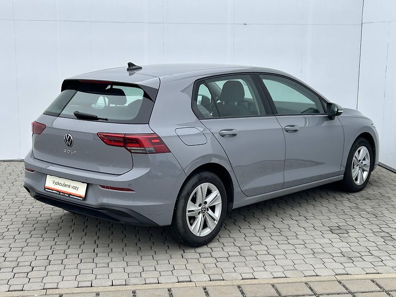 Volkswagen Golf Life 1,0TSi - fotka 2 z 22