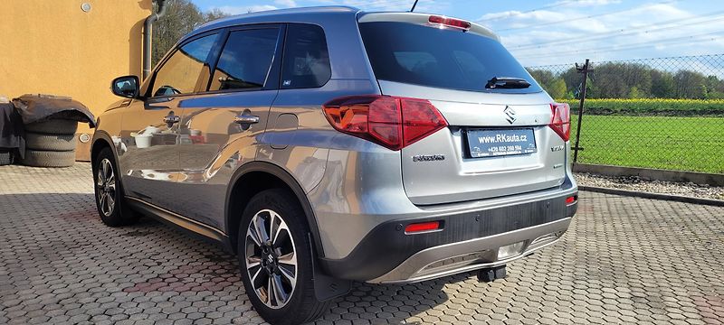 Suzuki Vitara (2018) 1,4 103kW DSG 4×4 BoosterJet - fotka 7 z 55