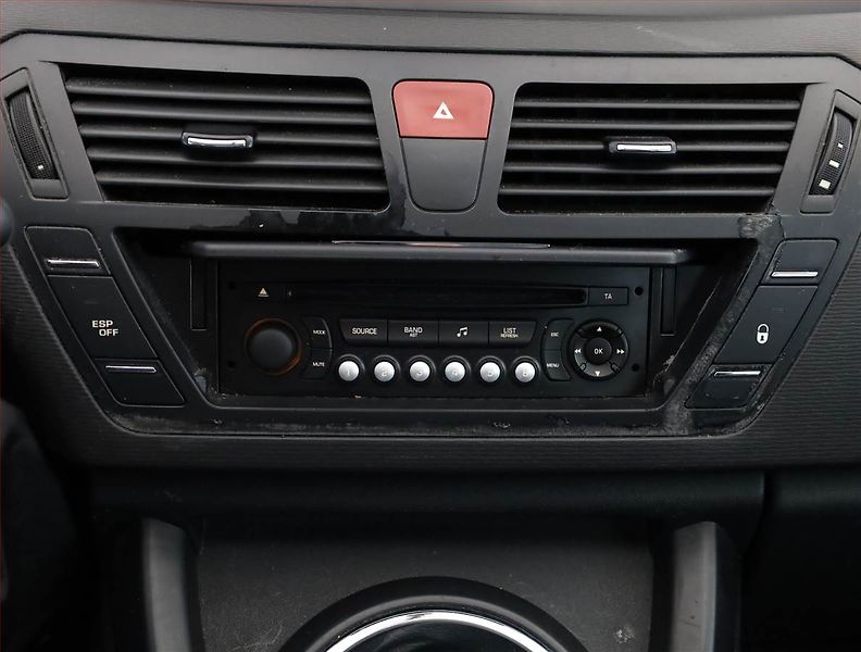 Citroën C4 Picasso (2012) 2.0 HDI, 7 míst, Serv.kniha - fotka 12 z 17