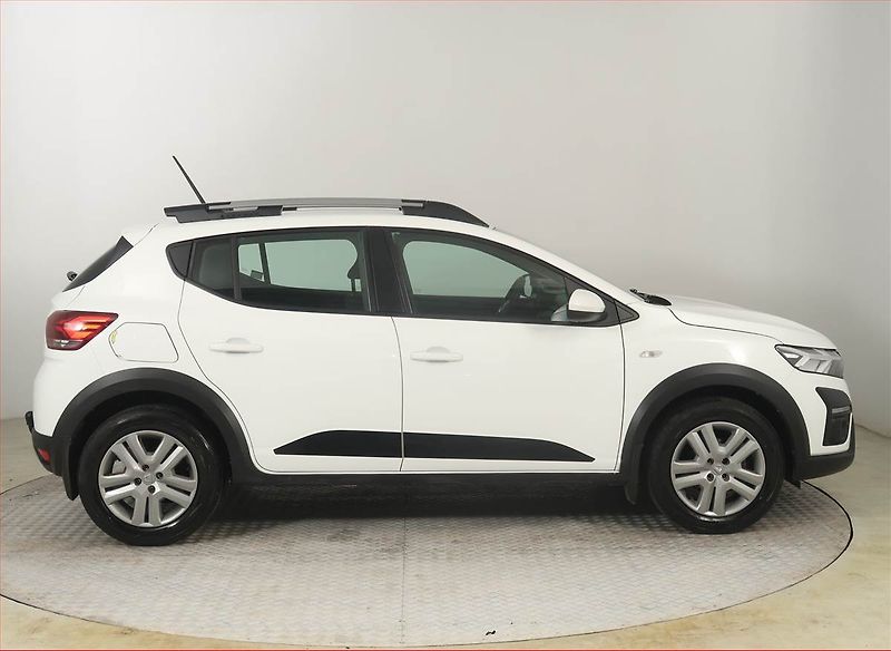 Dacia Sandero (2022) 1.0 TCe, LPG, ČR,1.maj - fotka 6 z 18
