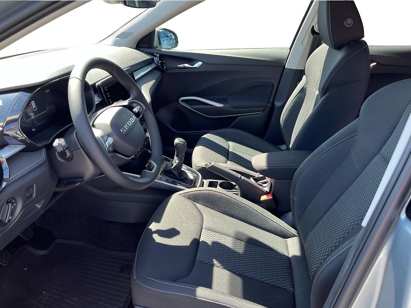 Škoda Fabia 1.0TSI 85kW TOP SELECTION - fotka 11 z 20