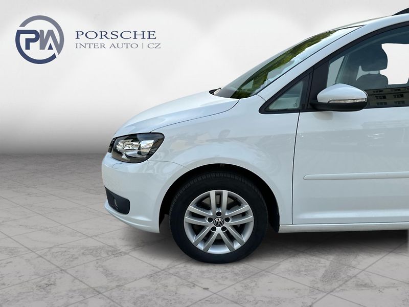 Volkswagen Touran 2,0 TDI Comfortline - fotka 9 z 19