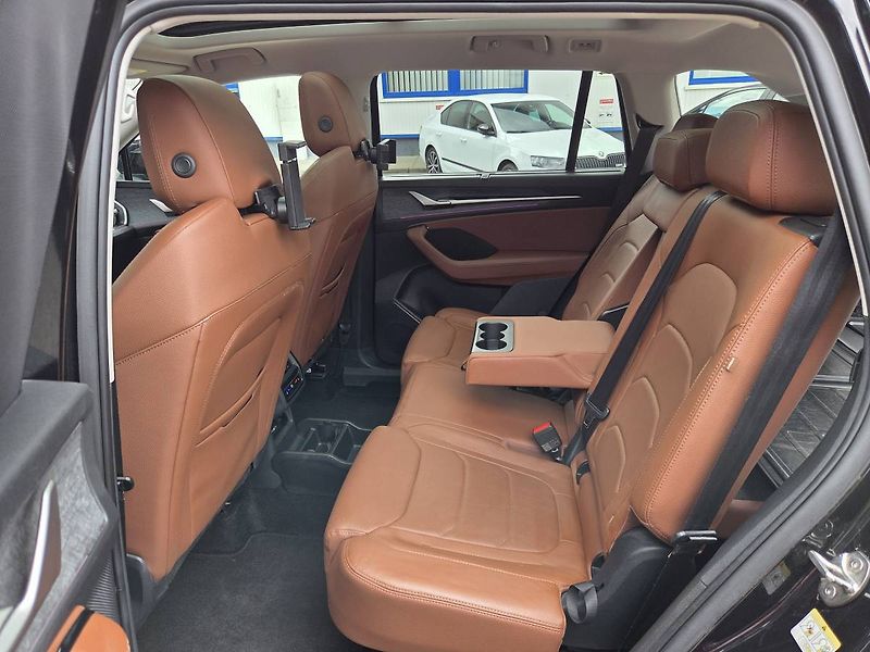 Škoda Kodiaq (2024) 2.0 TDI DSG 4x4 Exclusive 7mís - fotka 40 z 55