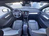Volvo XC40 B3 FWD // 1. maj // ČR + kola - náhled 14