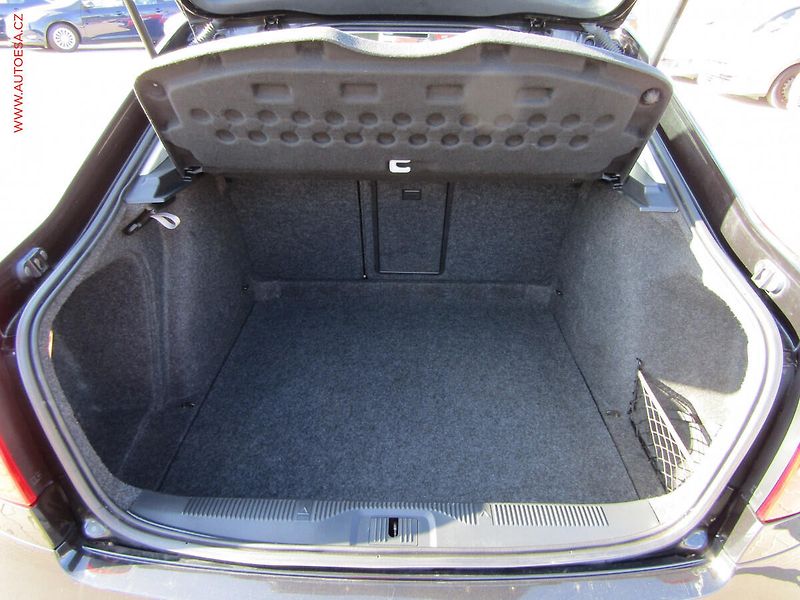 Škoda Octavia (2010) 1.2 TSi, autoAC - fotka 7 z 18