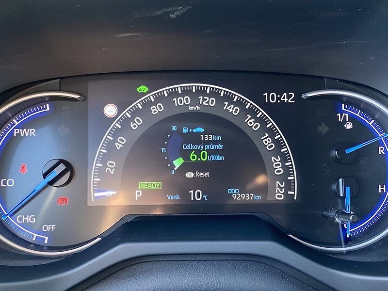 Toyota RAV4 2.5HSD, ČR, Selection, 4x4 - fotka 13 z 28