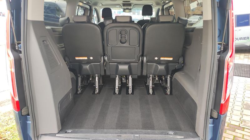Ford Tourneo Custom (2019) 2,0 TDCi 136kW Aut. 8-Míst - fotka 18 z 26
