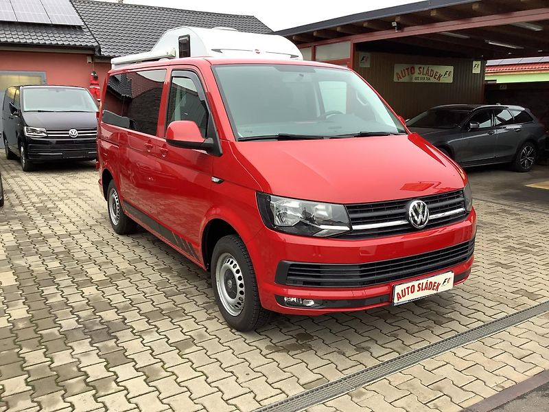 Volkswagen Transporter (2017) T6 Kombi, Webasto, Kamera - fotka 1 z 25