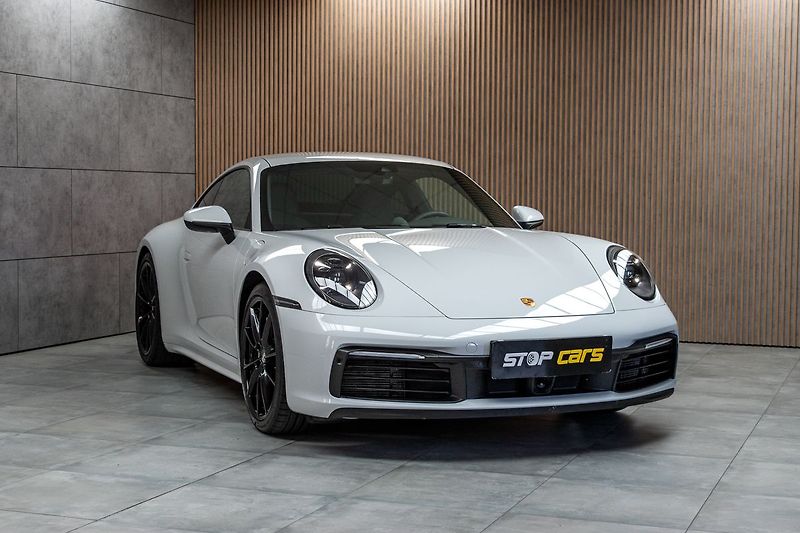 Porsche 911 992 CARRERA 4*BLACK PAKET*DPH* - fotka 3 z 37