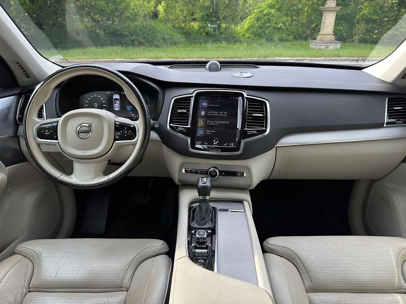 Volvo XC90 D5 ČR DPH 4X4 AUTOMAT TAŽNÉ  - fotka 10 z 24