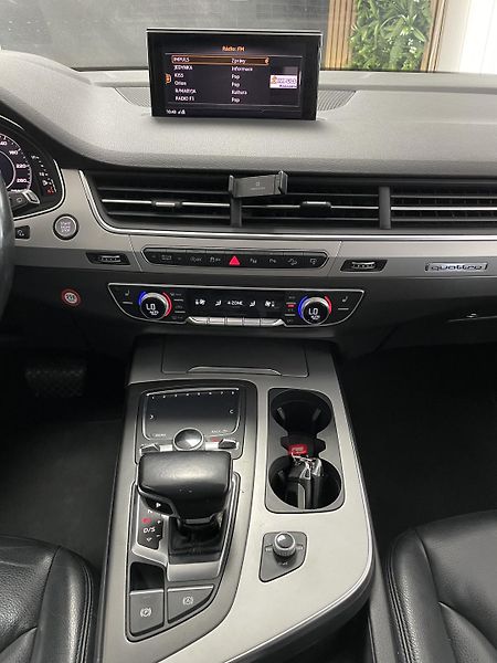 Audi Q7 3.0TDi 4x4 AT KŮŽE TZ HEAD-UP  - fotka 25 z 31