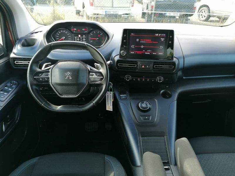 Peugeot Rifter (2020) MAXI 1.2 PureTech Allure EAT8 - fotka 7 z 27