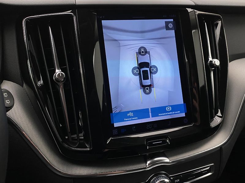 Volvo XC60 B4 AWD DARK PLUS AUT  - fotka 52 z 53