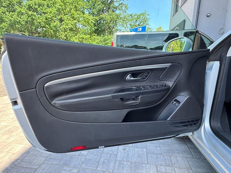 Volkswagen EOS (2006) 2.0 FSi - fotka 13 z 35