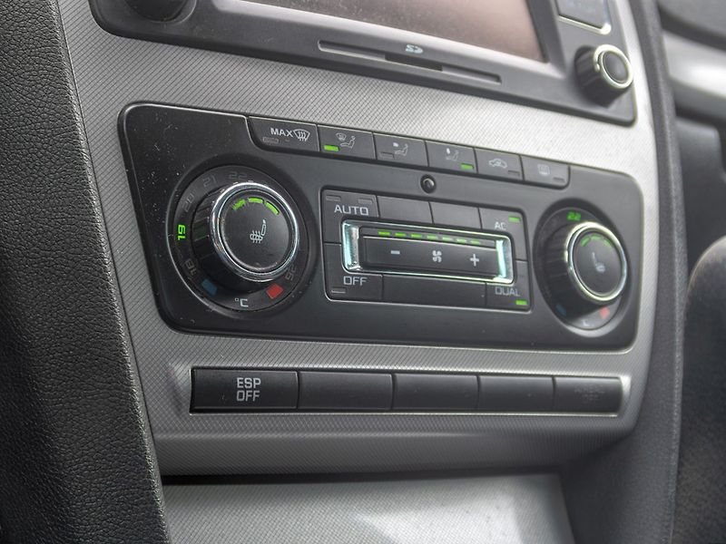Škoda Octavia (2009) 1.8TSI 118KW 4x4 – 2x KOLA - fotka 21 z 45
