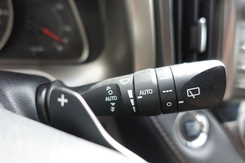 Toyota RAV4 2.0 VVTi Multidrive S  Active - fotka 29 z 33
