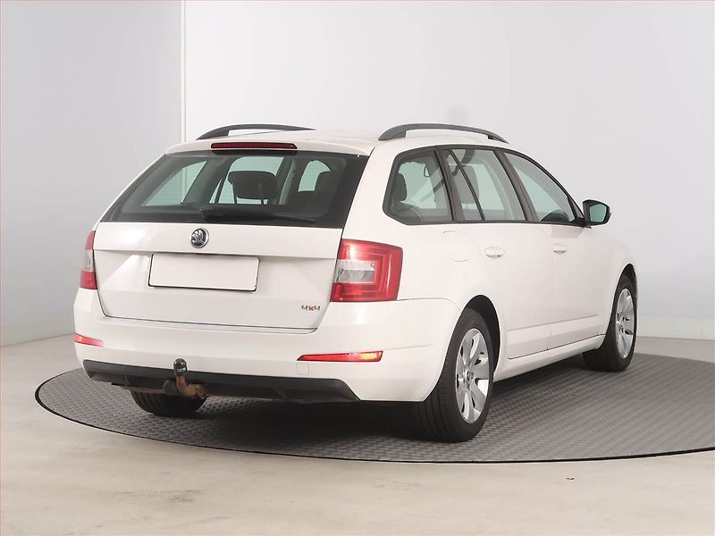 Škoda Octavia (2015) 1.6 TDI 4x4, 4X4 - fotka 5 z 15