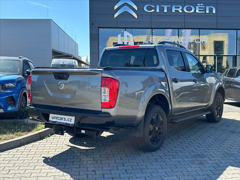 Nissan Navara 2,3 dCi - fotka 6 z 28