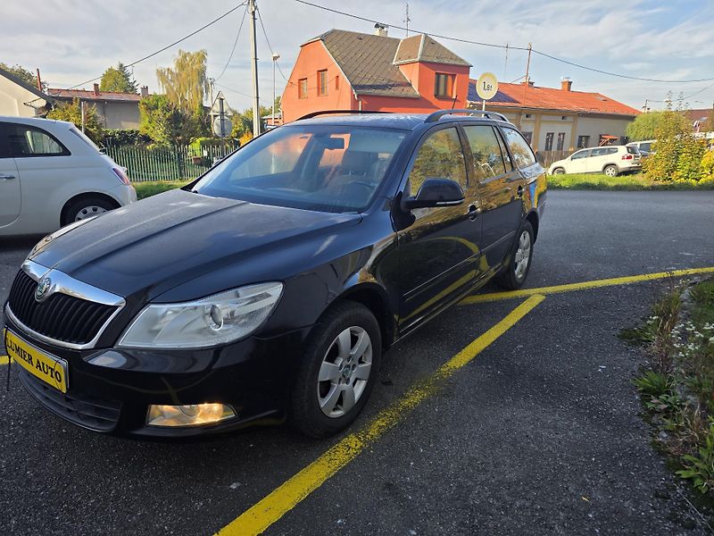Škoda Octavia (2011) 2 face 2.0 TDi 103kw DSG - fotka 7 z 15