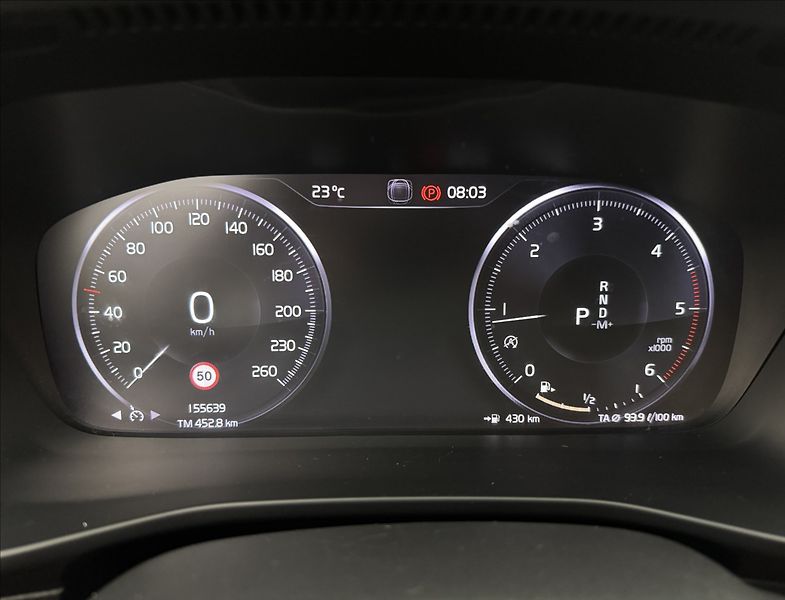 Volvo XC40 2,0 D3 AUTOMAT VÝHŘEV TAŽNÉ - fotka 12 z 41