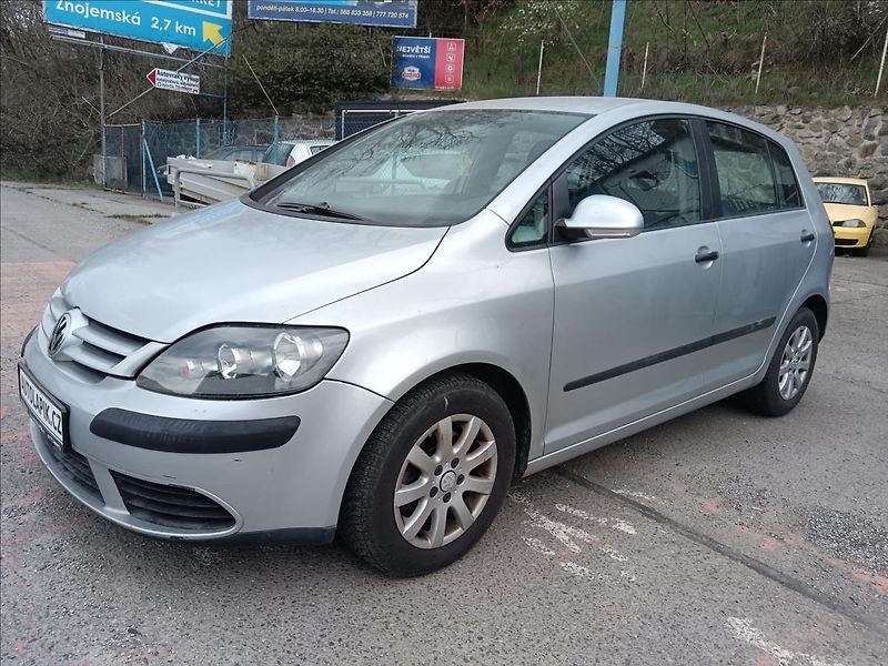 Volkswagen Golf Plus 1,9 TDi DSG  Comfortline - fotka 4 z 20