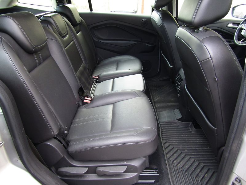 Ford Grand C-MAX (2016) 1.5 TDCi 88kW - fotka 23 z 37