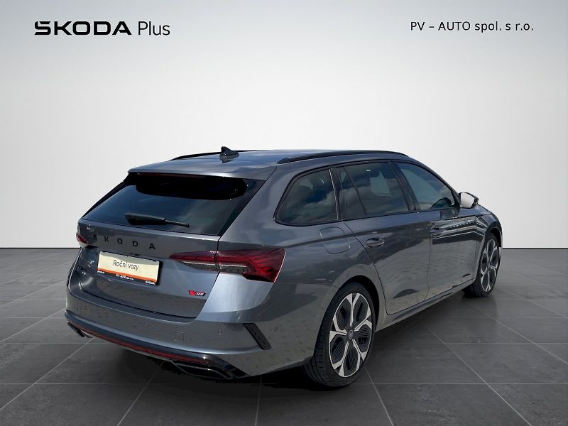 Škoda Octavia (2025) 2.0 TSI 195 kW DSG RS - fotka 2 z 34