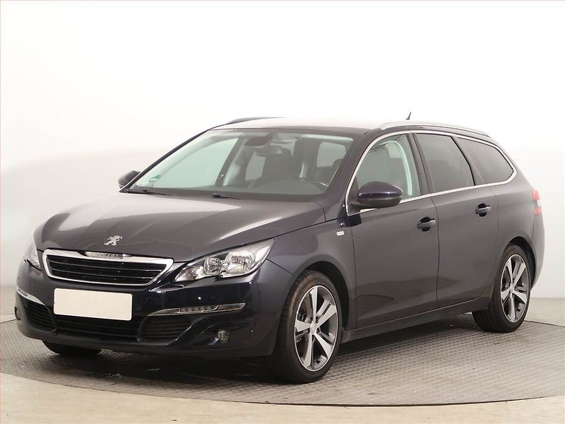 Peugeot 308 (2015) 1.2 e-THP, Serv.kniha, Navi - fotka 2 z 13