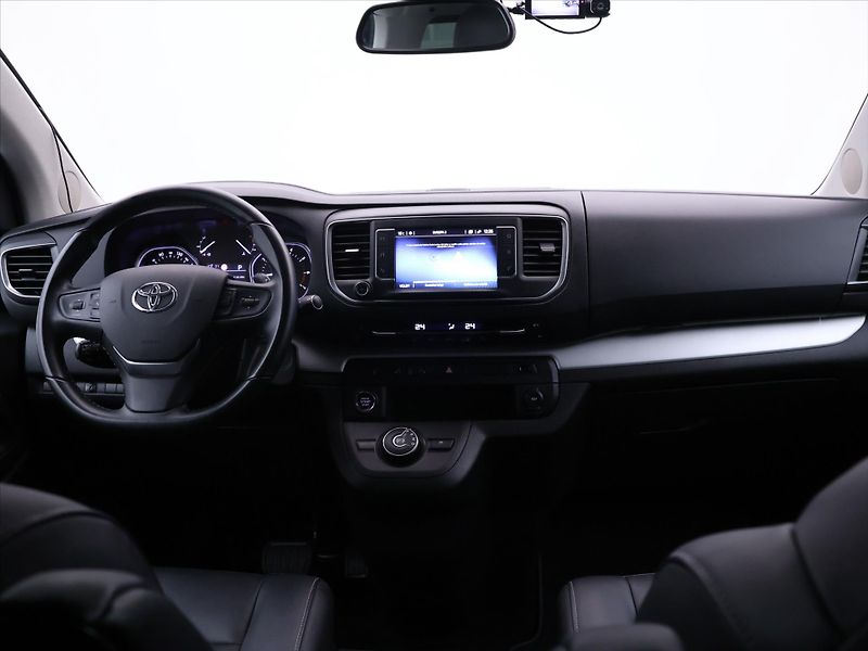 Toyota ProAce Verso 2,0 D-4D 130kW VIP 6-Míst CZ - fotka 24 z 31