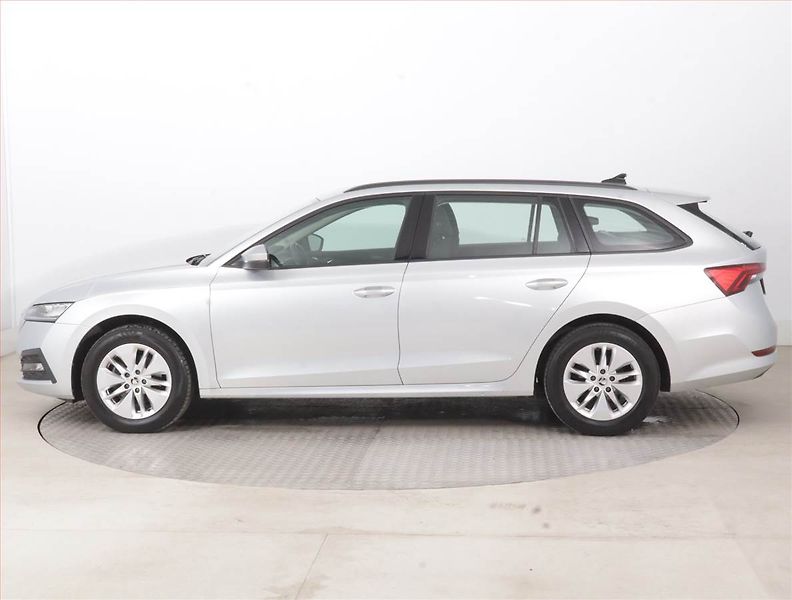 Škoda Octavia (2023) Ambition 2.0 TDI - fotka 3 z 14
